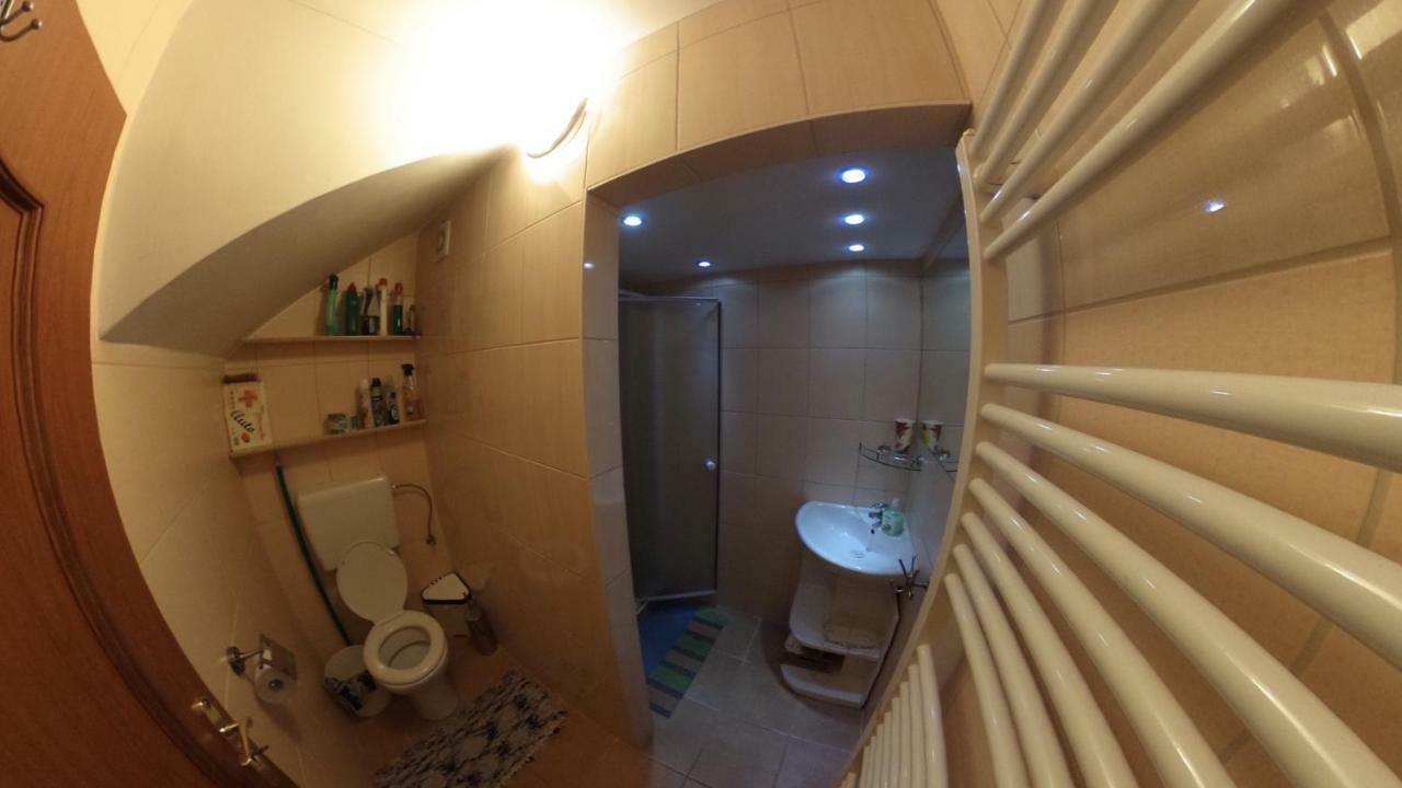 Ubytovani Mikulov Exteriör bild